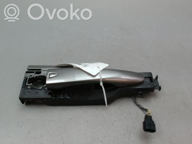 Nissan Pulsar Manecilla externa puerta delantera