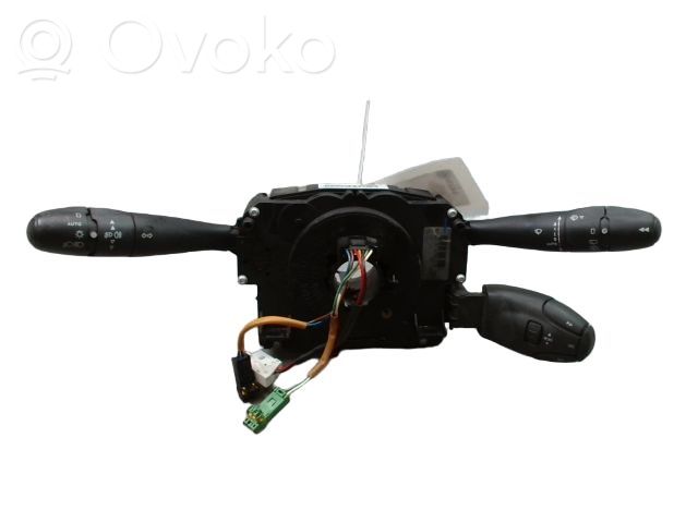 Peugeot 207 Leva/interruttore dell’indicatore di direzione e tergicristallo