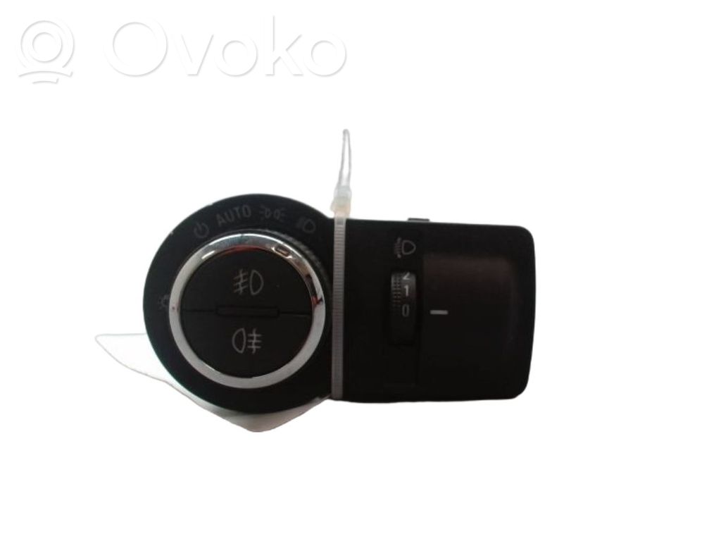 Chevrolet Aveo Przełącznik świateł
