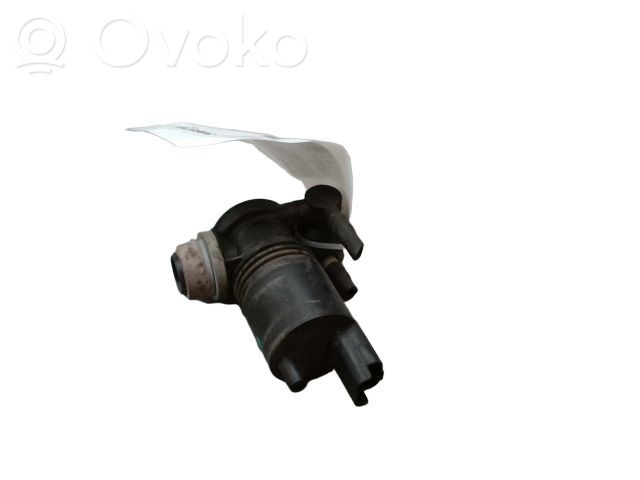 Nissan Note (E12) Windscreen/windshield washer pump 