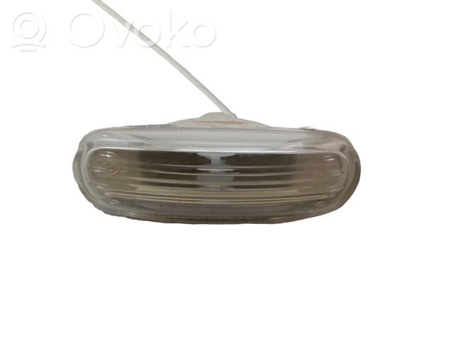 Sparno posūkio žibintas   1612811180,0046758821,0051717793,1612811180,1627913,180531012,1805310121,46758821,51717793,51942933,6326H7