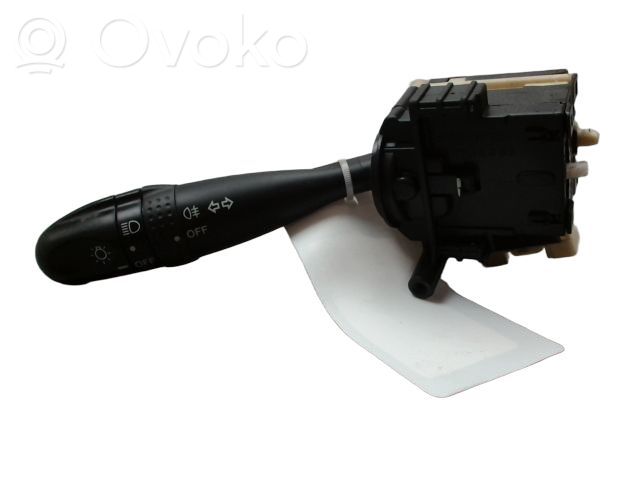 Daihatsu Cuore Interruptor de luz 