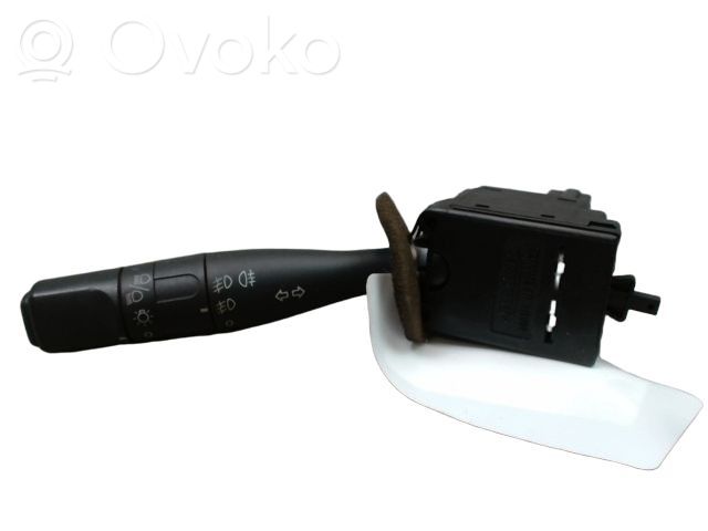Peugeot 206 Przełącznik świateł 