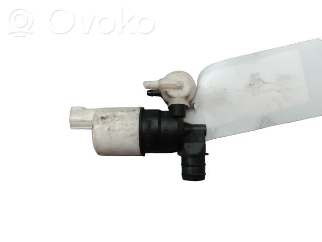 Ford Grand C-MAX Windscreen/windshield washer pump 