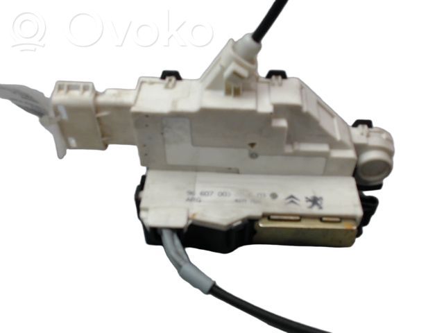 Citroen C4 I Takaoven lukko 