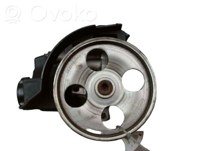 Peugeot 206+ Power steering pump 