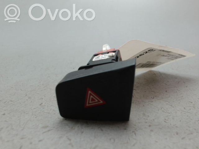 Citroen C-Elysée Hätävilkkujen kytkin