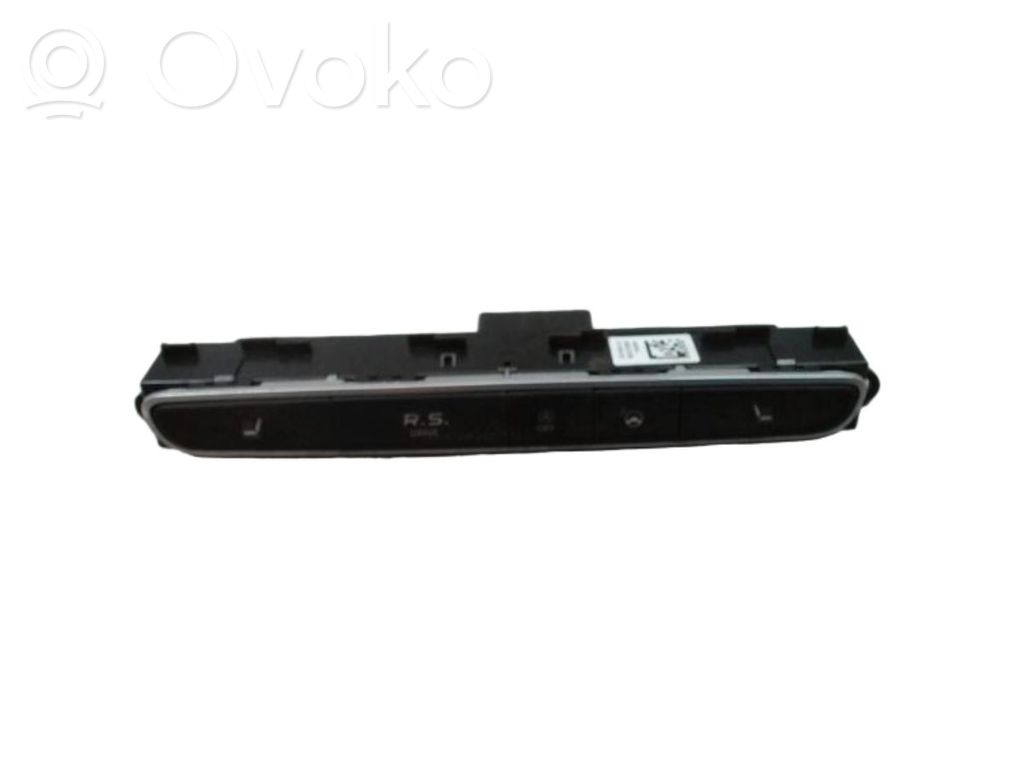 Renault Megane IV Seat heating switch 