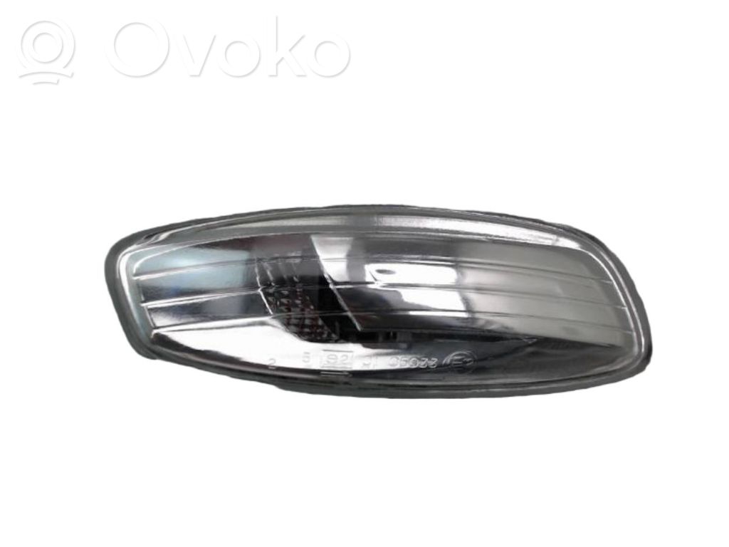 Peugeot 308 SW  Peilin suuntavilkku 