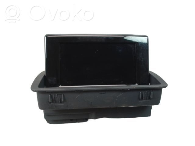 Audi Q3 8U Central locking switch button