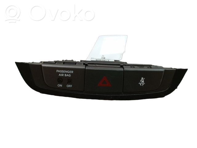 Hyundai ix35 Przycisk świateł awaryjnych 