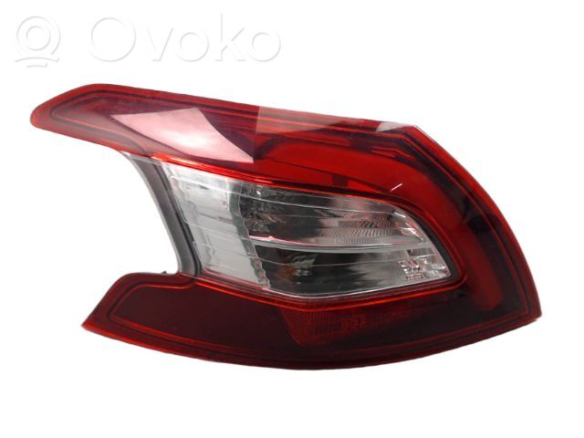 Peugeot 308 Lampă spate în caroserie