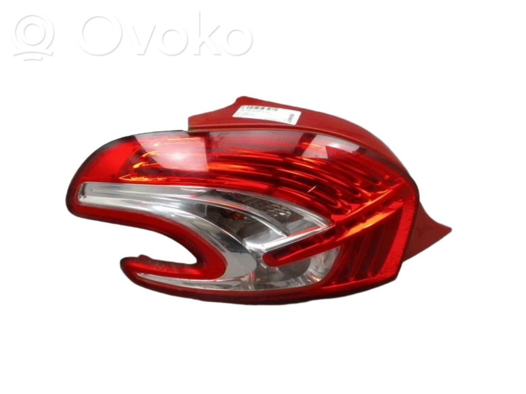Takavalot   9672628280,1112900062,16544401,2221286,4034921,4034931,42413538,5501963LUE,55090701A1,55090711,5728871,9672628280,GP1813