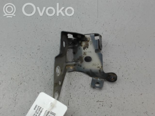 Renault Clio III Support de montage d'aile 