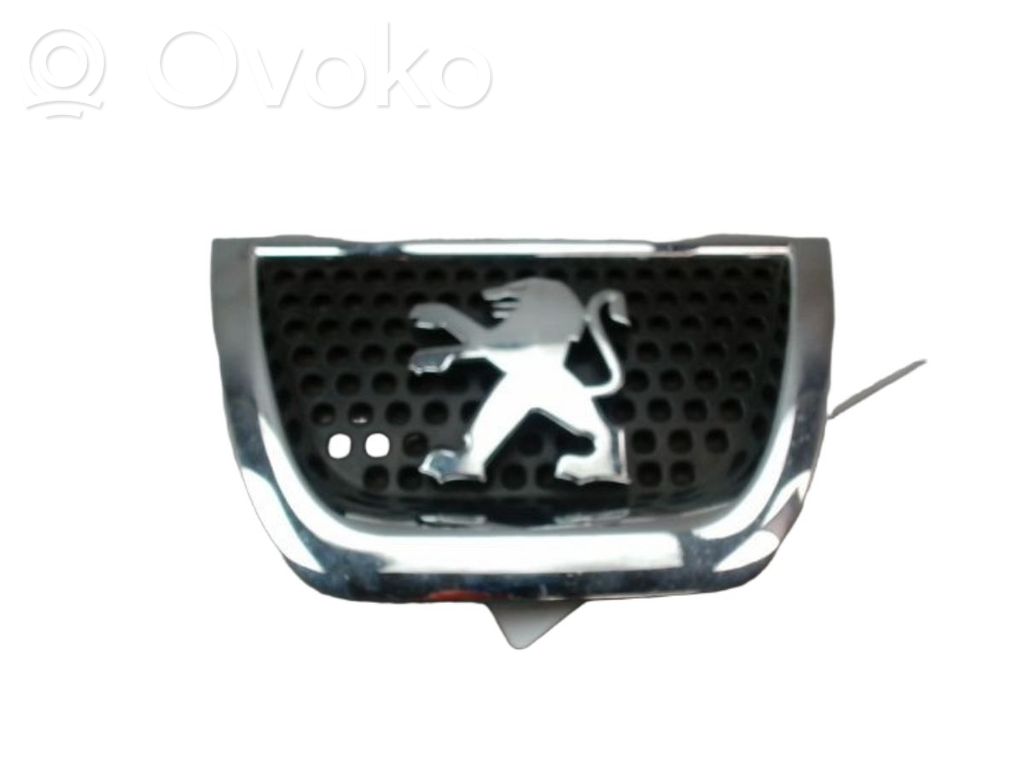Peugeot 3008 I Mostrina con logo/emblema della casa automobilistica