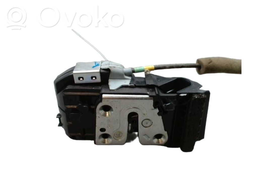 Nissan Juke I F15 Zamek drzwi tylnych 