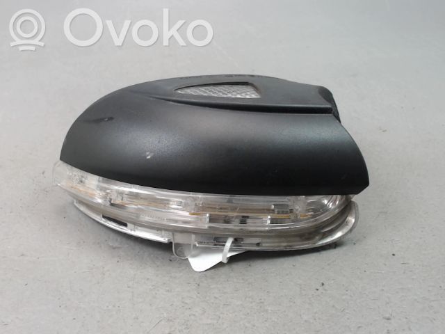 Volkswagen Golf VI Semnalizator pe oglindă