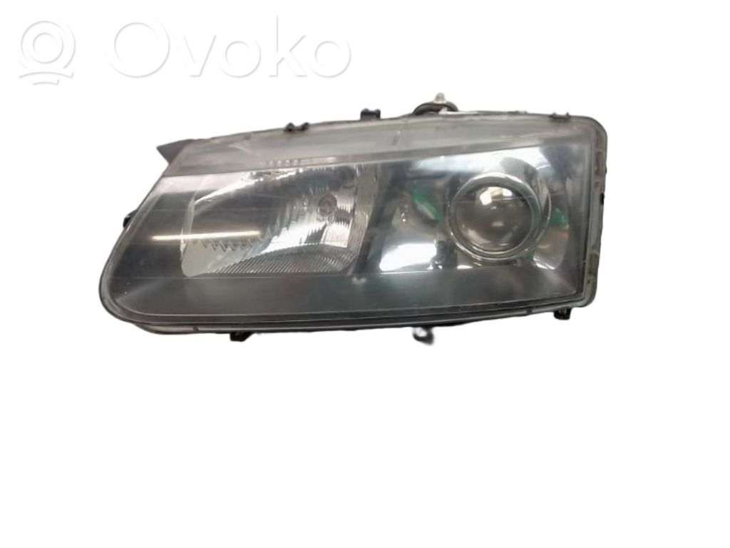 Renault Safrane Phare frontale