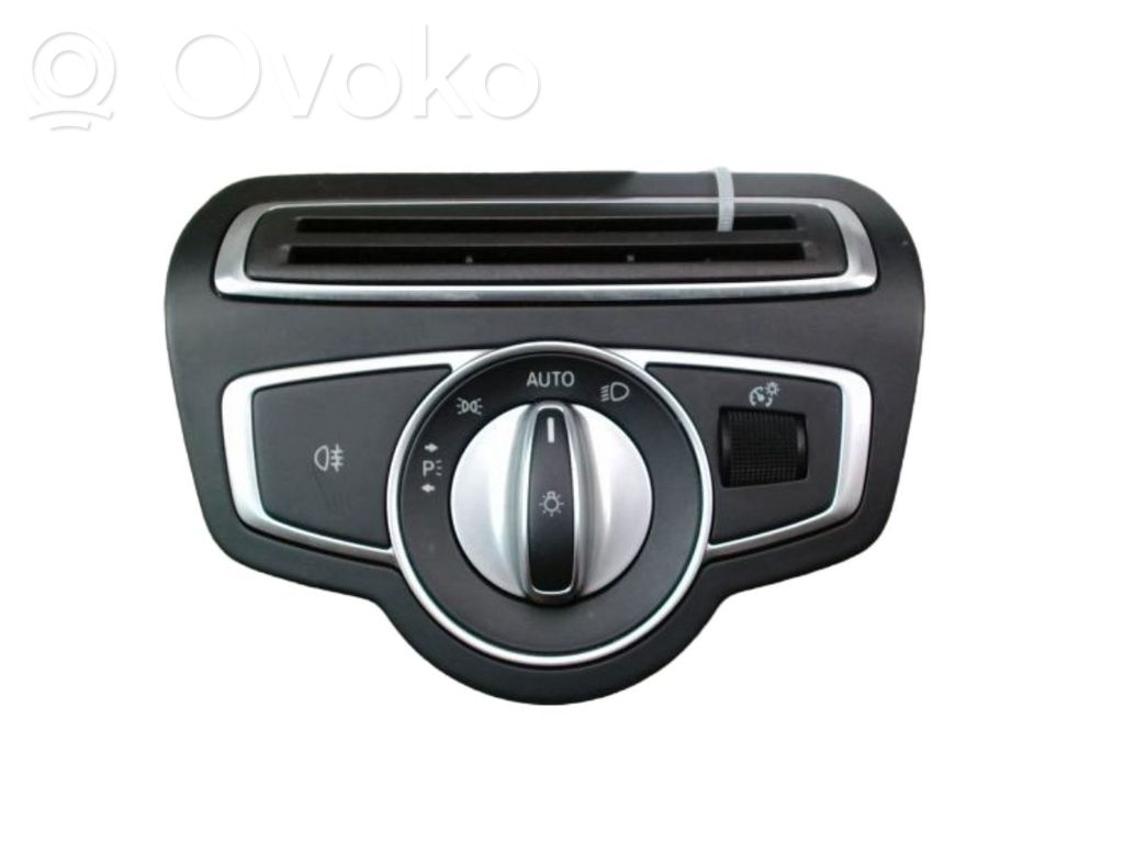 Mercedes-Benz C W205 Interruttore luci