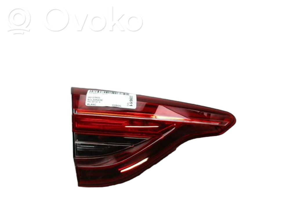 Renault Clio V Luces portón trasero/de freno