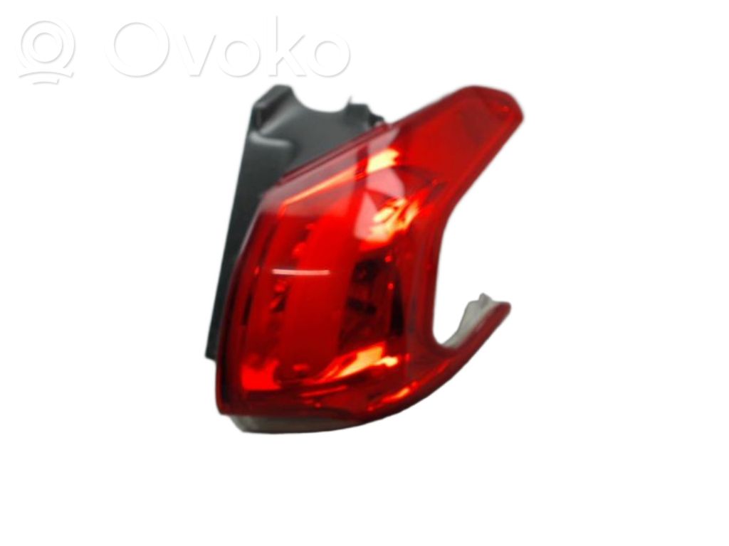 Peugeot 2008 I Lampa tylna 
