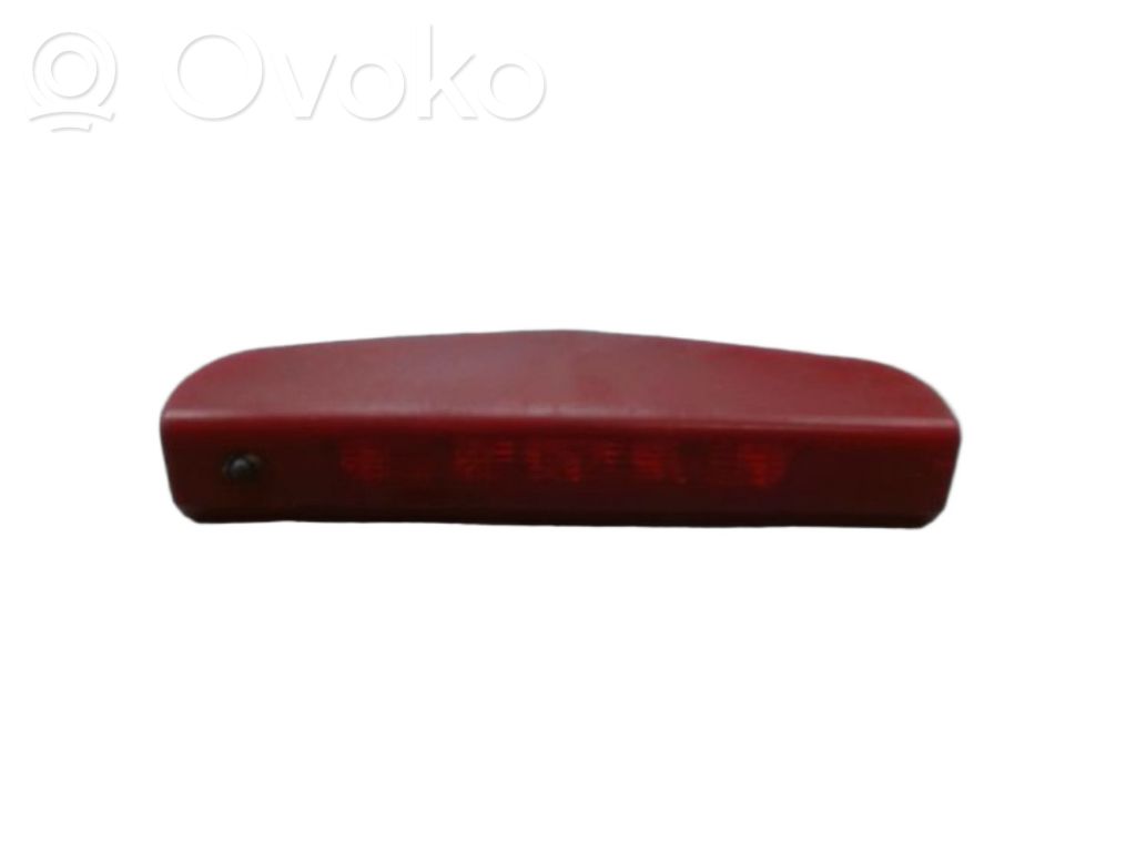 Opel Corsa D Trzecie światło stop 