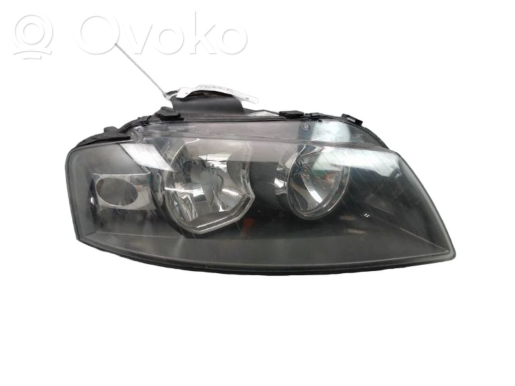 Audi A3 S3 A3 Sportback 8P Lampa przednia