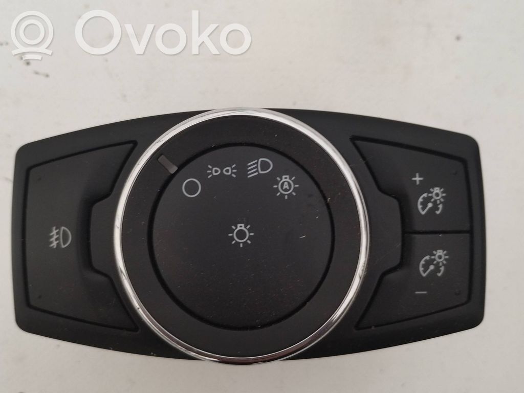 Ford Ecosport Light switch 
