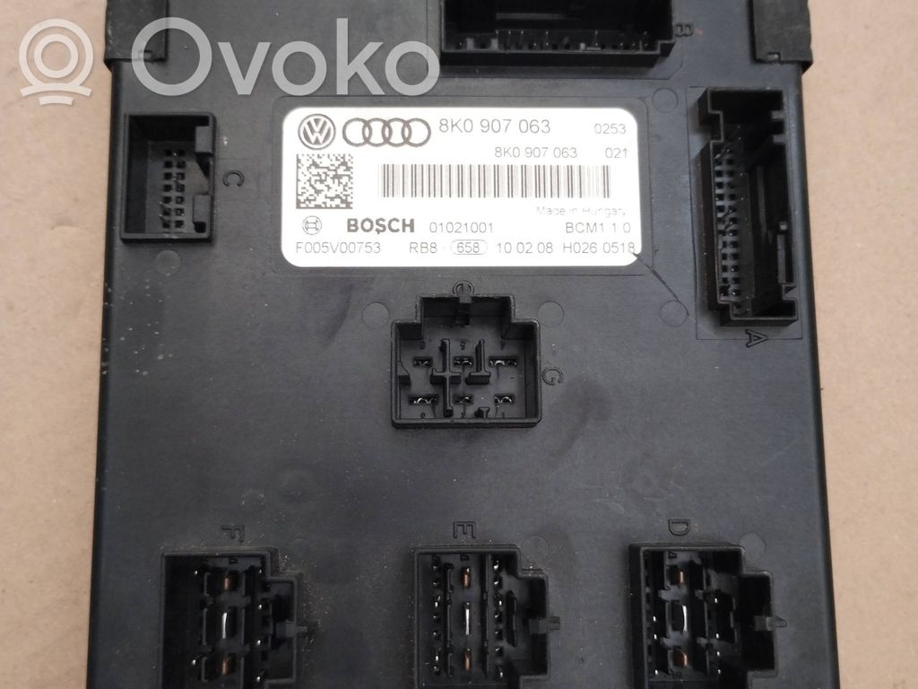 Mukavuusmoduuli   8K0907063,01021001,F005V00753
