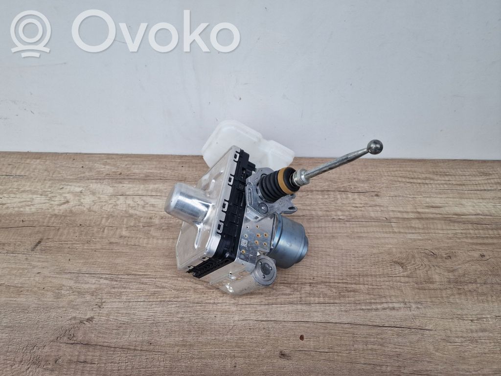 Audi e-tron ABS bloks 