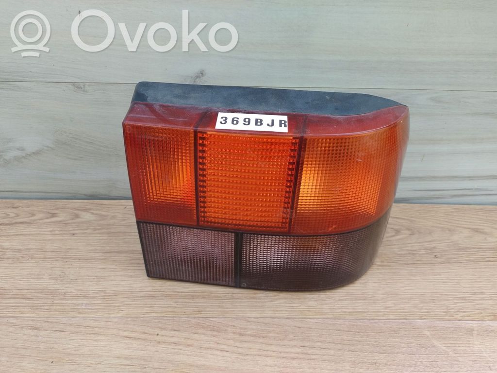 Renault 19 Aizmugurējais lukturis virsbūvē 