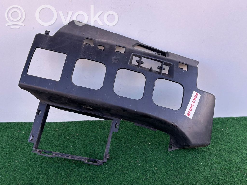 BMW 5 E60 E61 Radiatorių panelė 