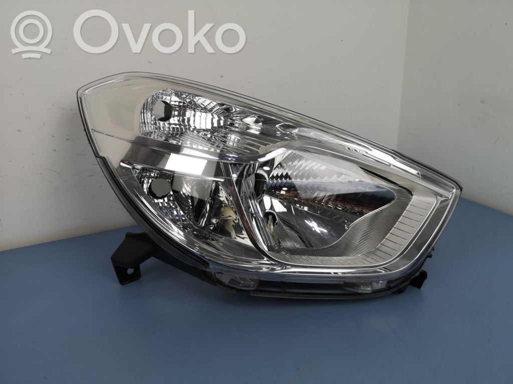 Dacia Dokker Lampa przednia 
