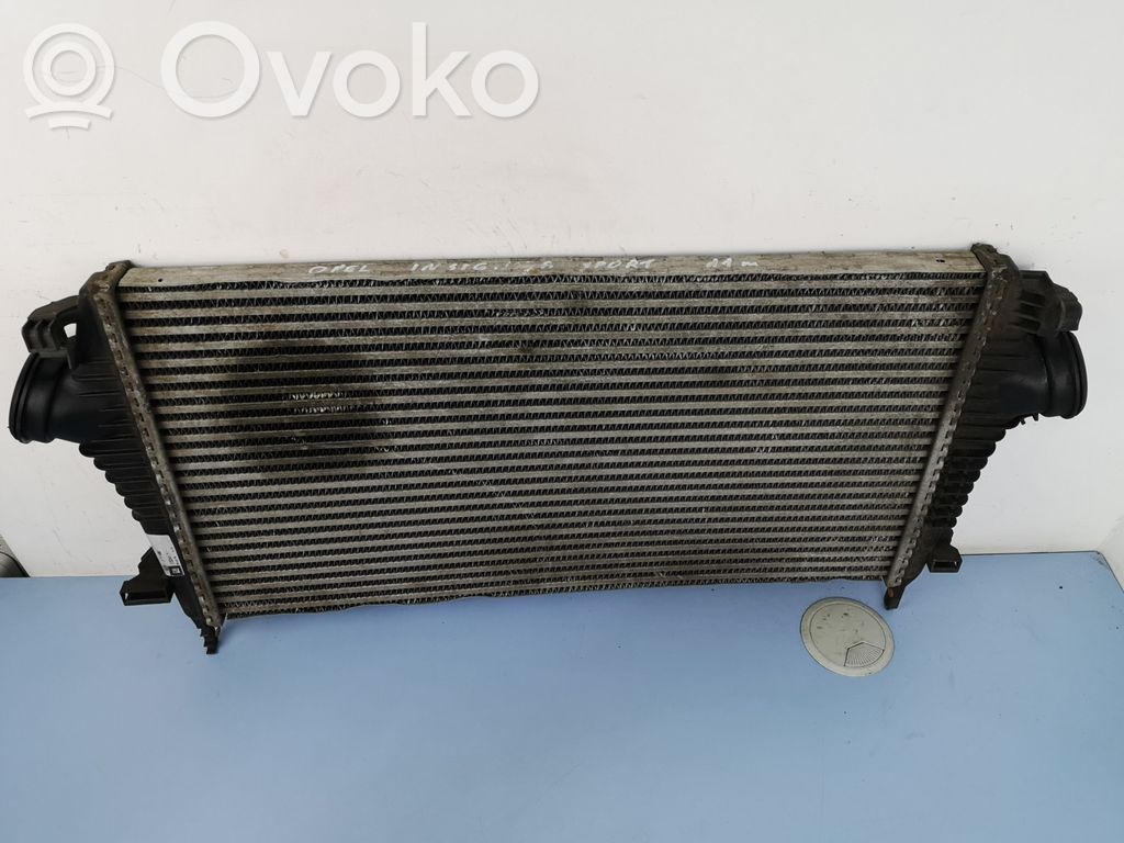 Opel Insignia A Interkūlerio radiatorius 