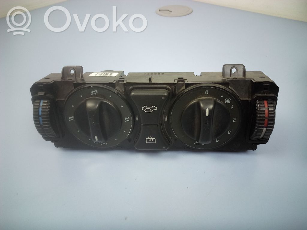 Mercedes-Benz E W210 Climate control unit 
