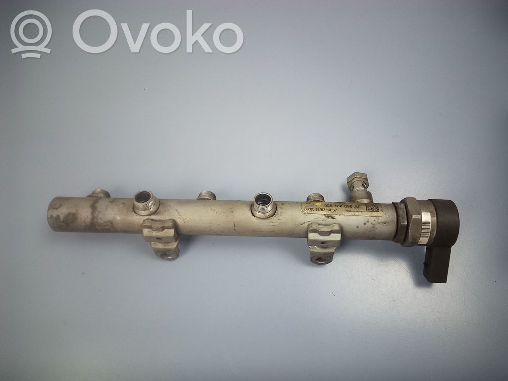 Audi A6 S6 C6 4F Listwa wtryskowa 