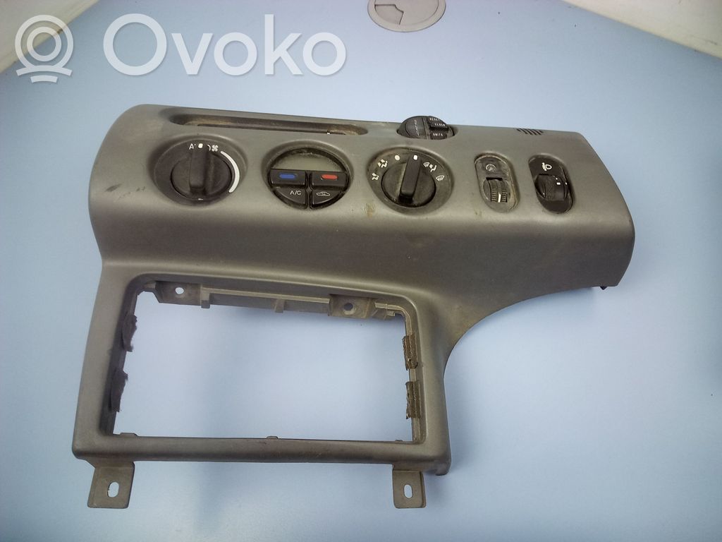 Ford Mondeo MK II Climate control unit 