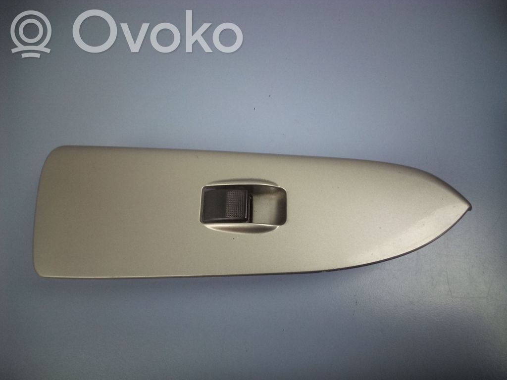 Mazda Premacy Electric window control switch 
