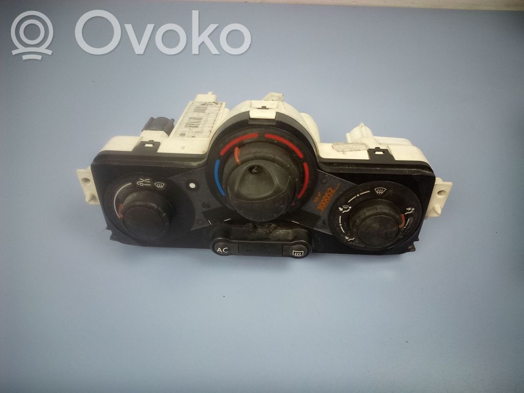Renault Megane II Climate control unit 