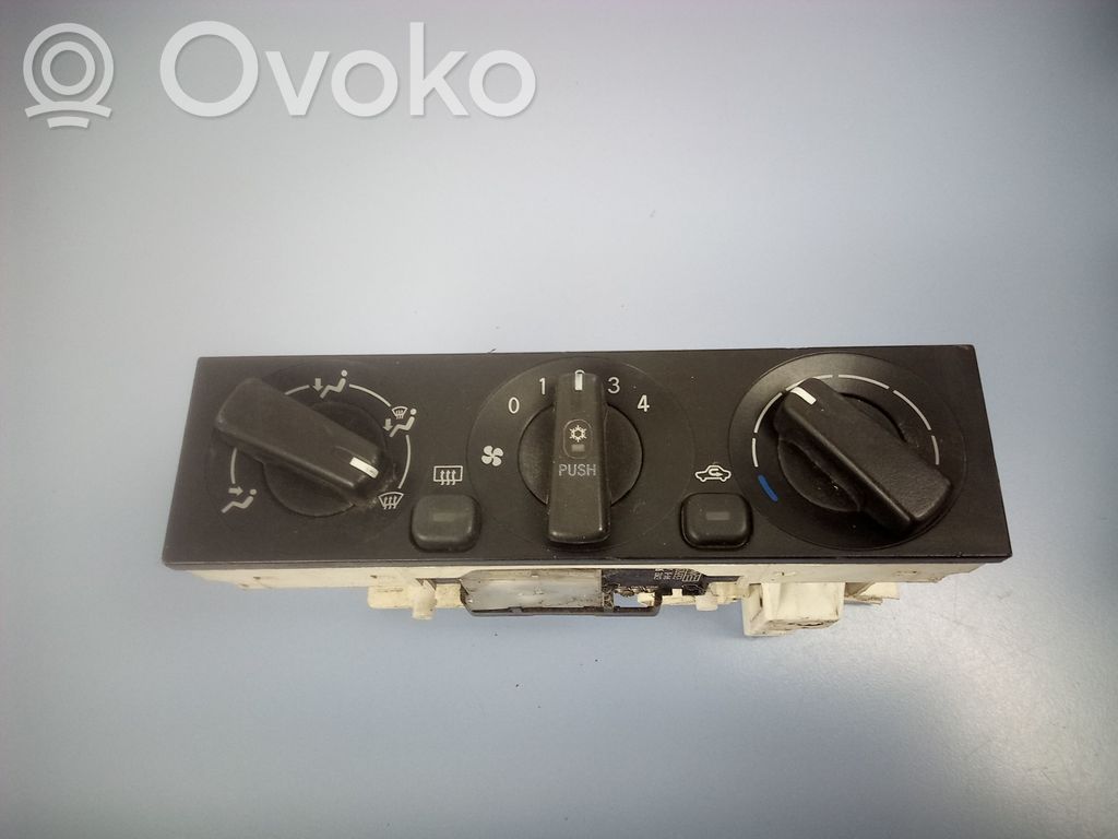 Mitsubishi Pajero Climate control unit 