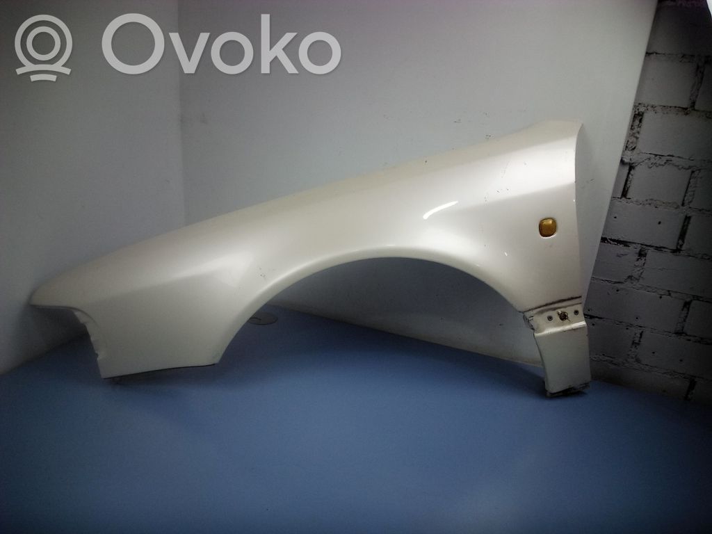 Audi A8 S8 D2 4D Sparnas 