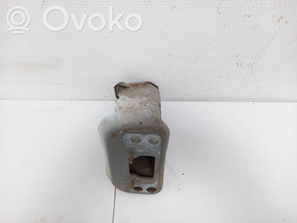 Toyota Yaris Front bumper cross member 