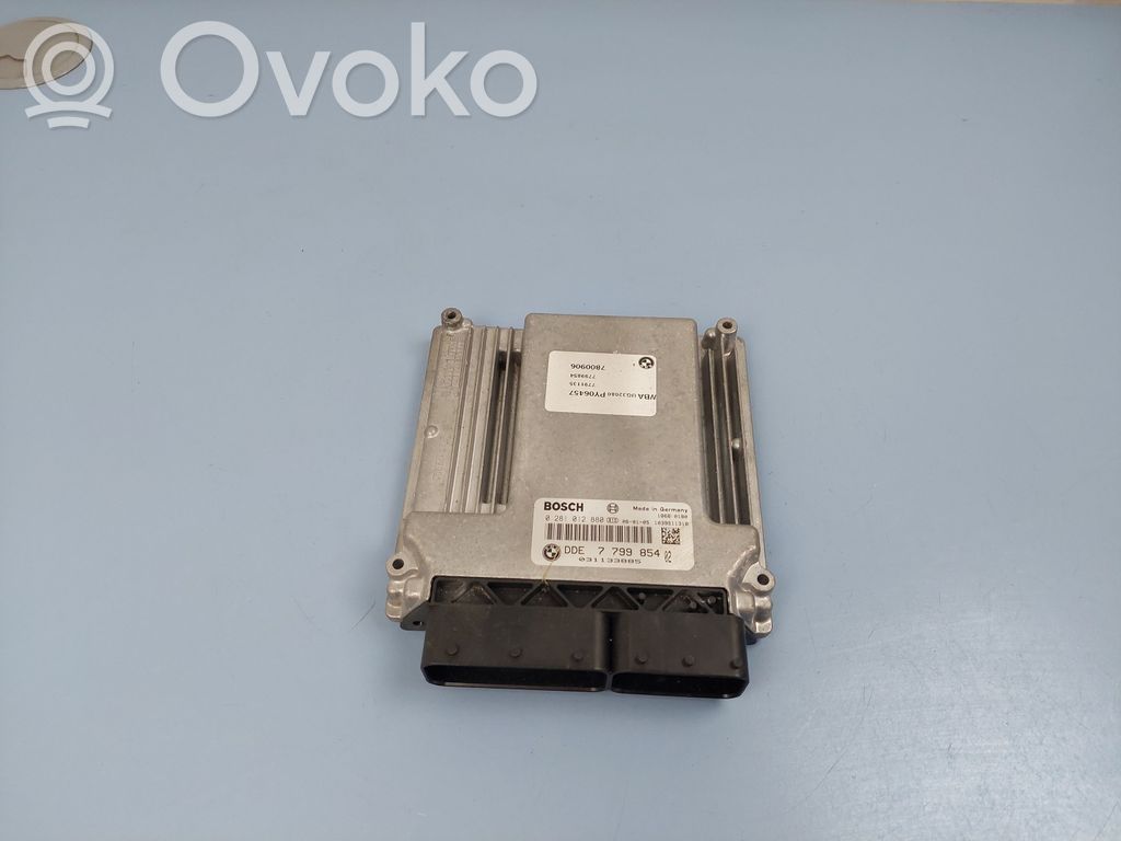 BMW 1 E81 E87 Engine control unit/module 