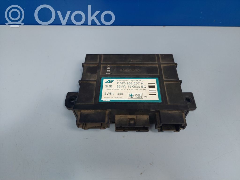 Mukavuusmoduuli   7MO962257H,95VW15K600BC
