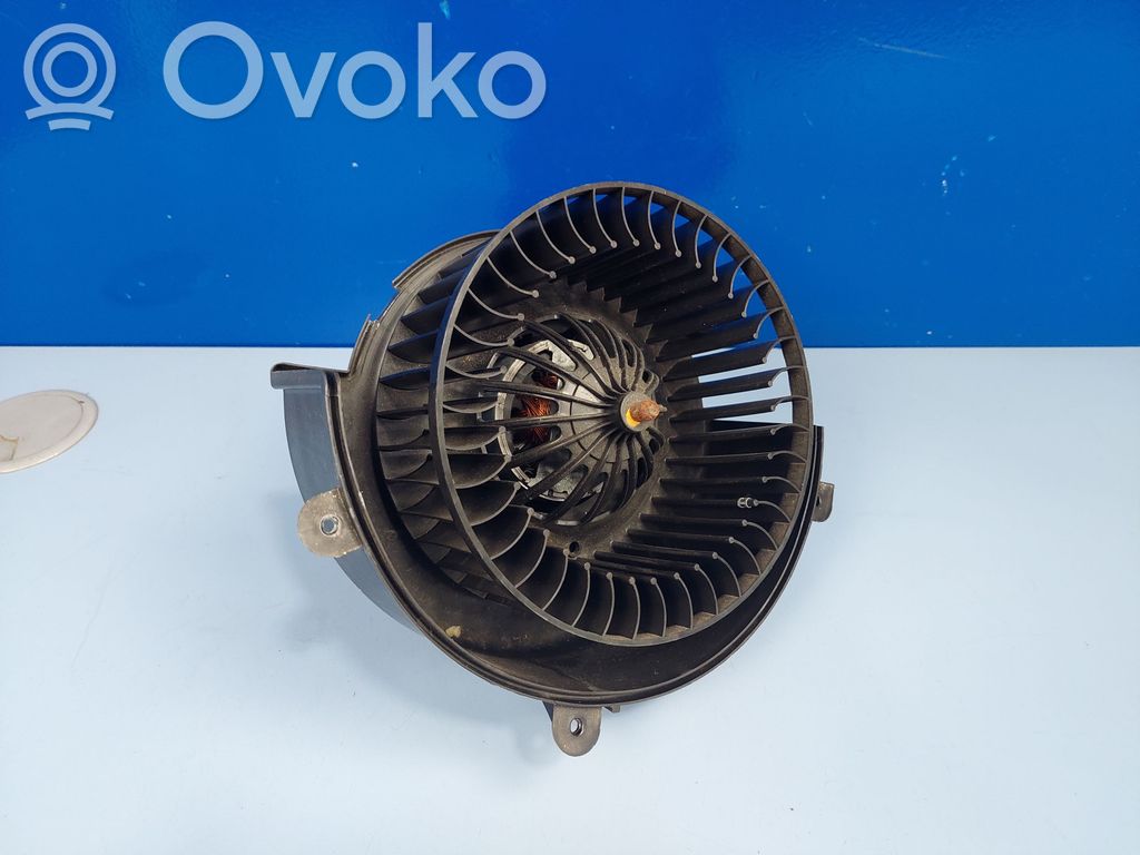 Opel Zafira B Mazā radiatora ventilators 
