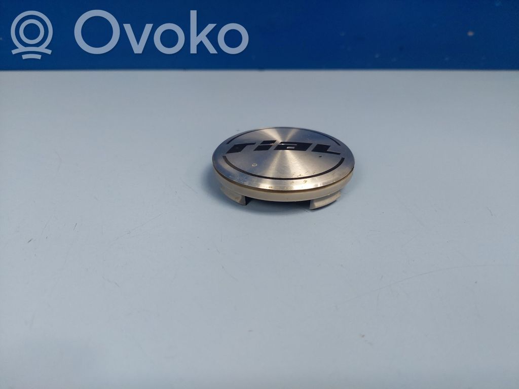 Audi A6 S6 C6 4F Non-original wheel cap 