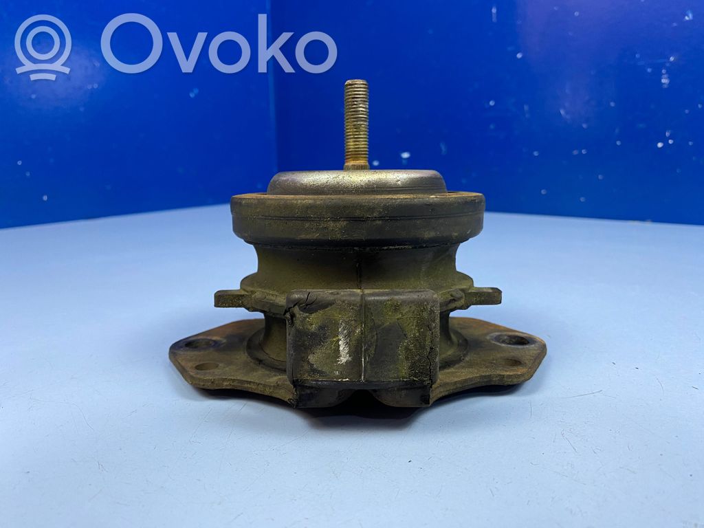 Mitsubishi Pajero Suport tampon motor 