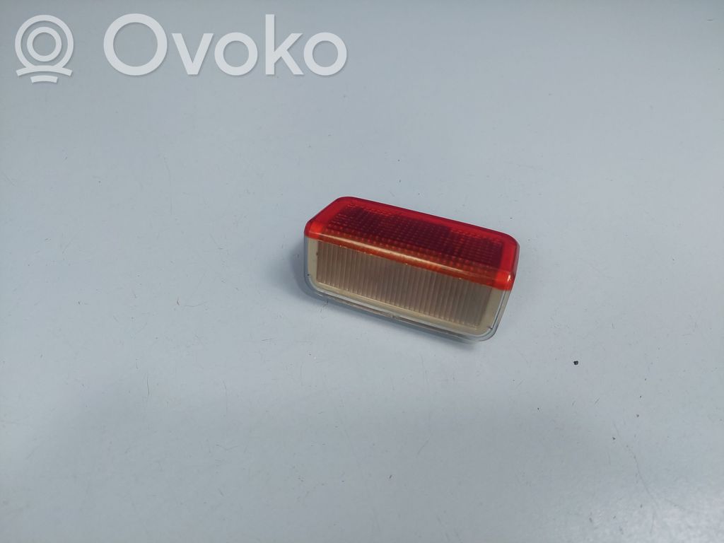 Audi A4 S4 B6 8E 8H Takaoven sisävalo 
