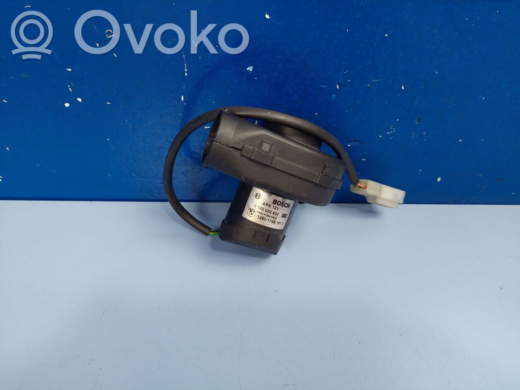 Engine control unit/module fan   129017451811,0130002830