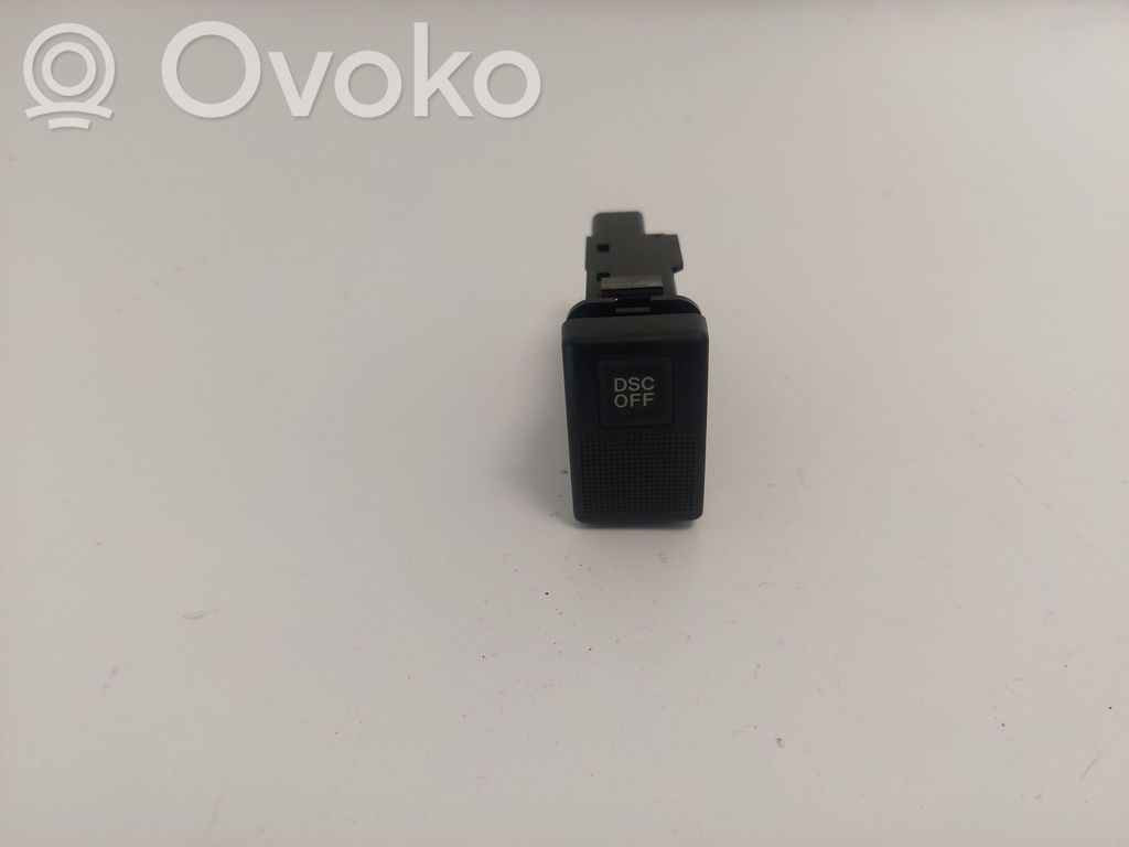ESP (stability program) switch   C235664T0,15A469